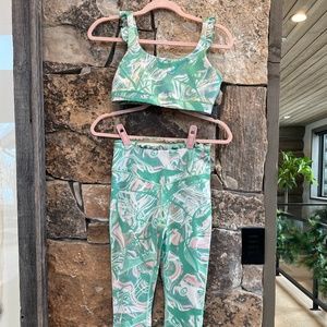 IVL Collective Sports Bra and leggings set Size 4